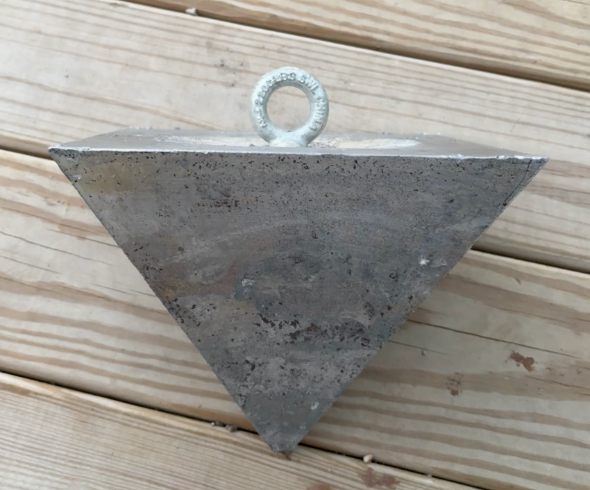 Pyramid Anchor